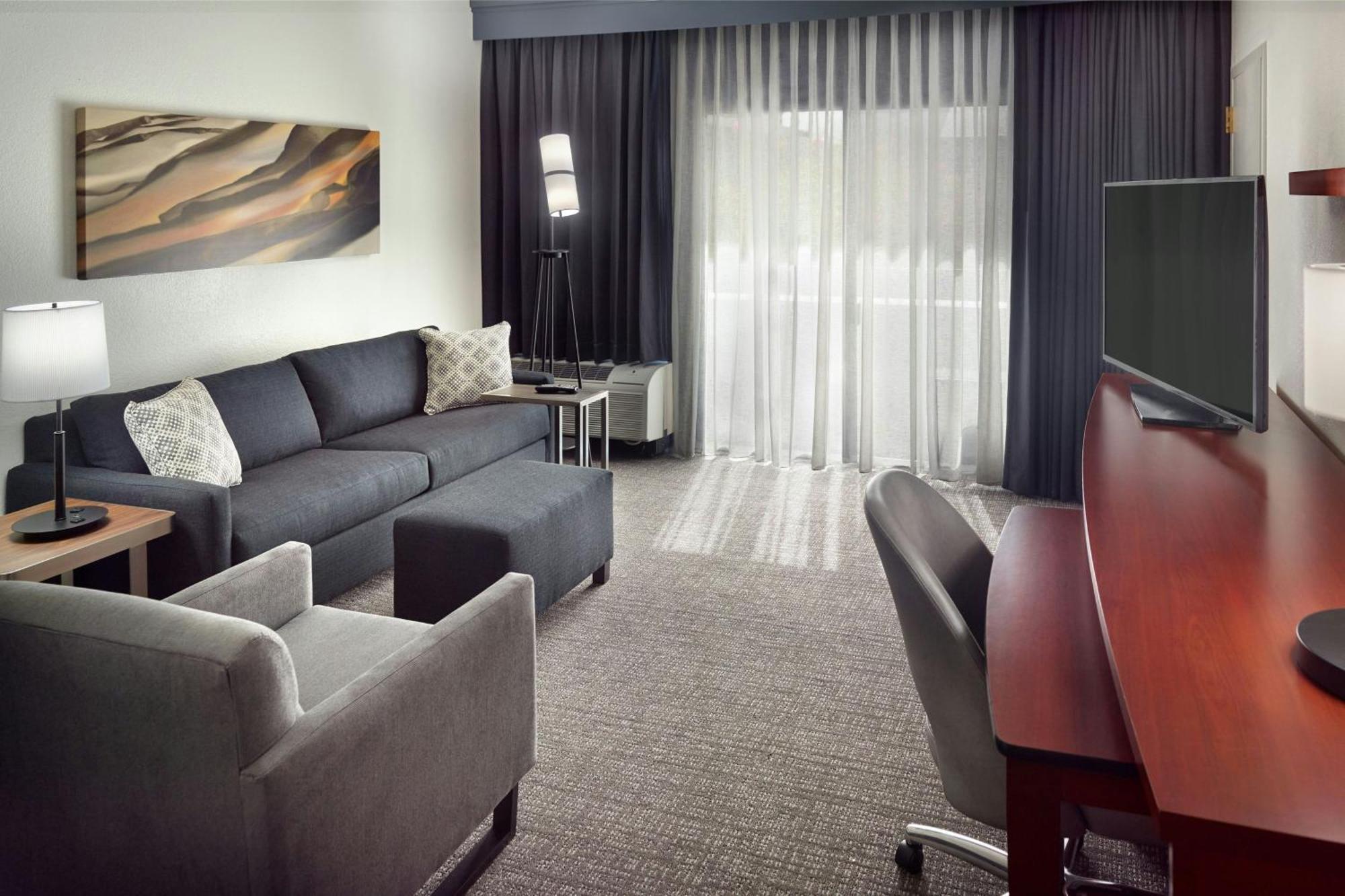 Courtyard By Marriott Tallahassee Downtown/Capital Eksteriør bilde
